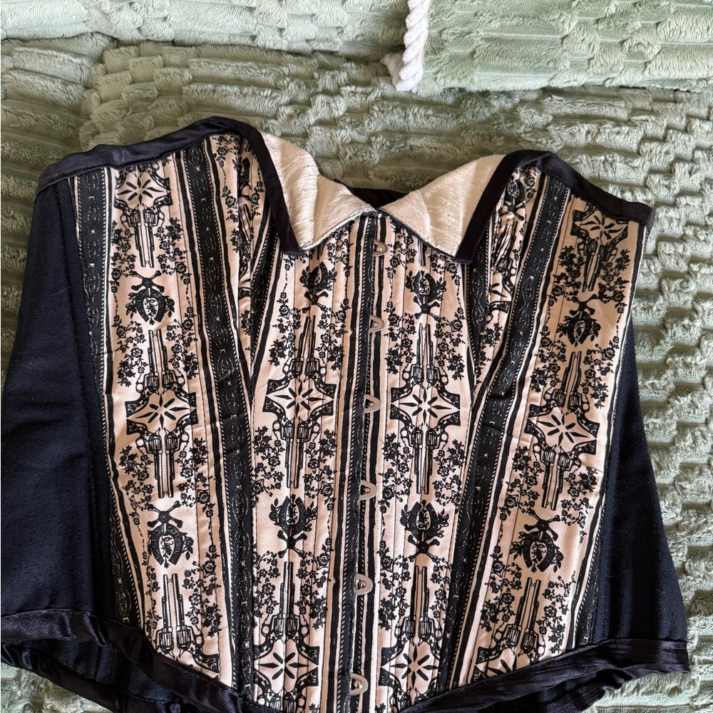 Victorian-Inspired Lace Trim Corset Top in Black and Cream